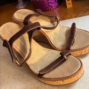 GAP Brown and Tan Sandals